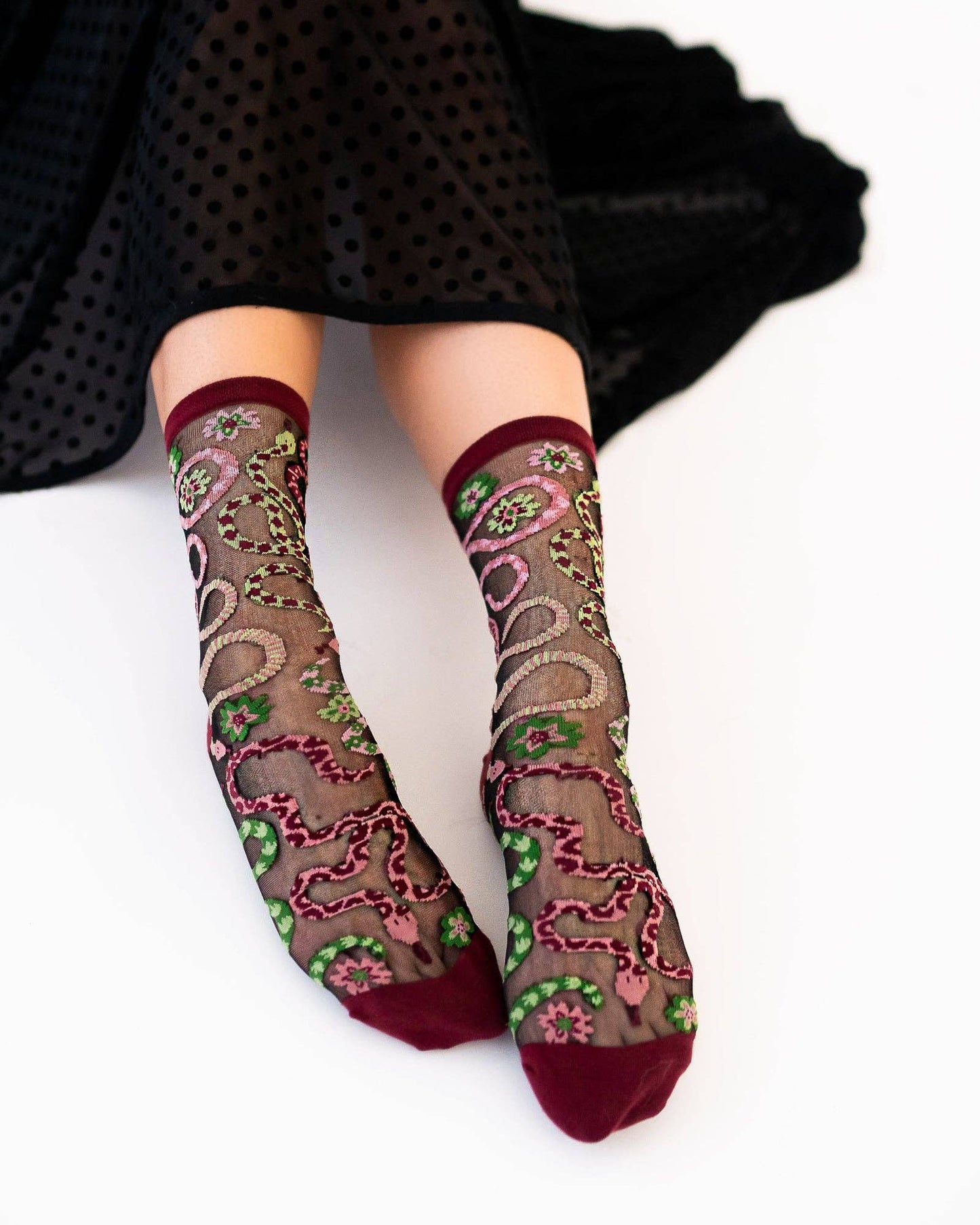 Serpentine Floral Black Sheer Crew Sock: Size I: Fits US W5.5-9.5